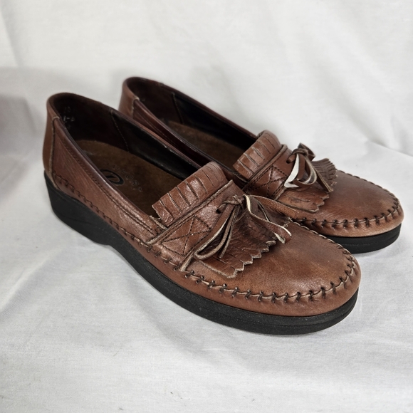 Dexter Loafer Brown Leather Shoe with Tassel Raised Wedge Heel Women's 7.5 N - Picture 8 of 10
